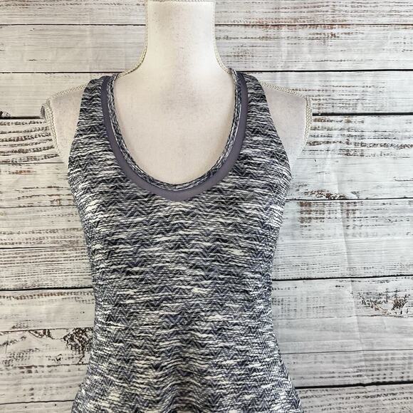 MPG Athletic Fitness Golf Sports Dress size Small Lilac Purple Stretch Modest - Picture 4 of 12